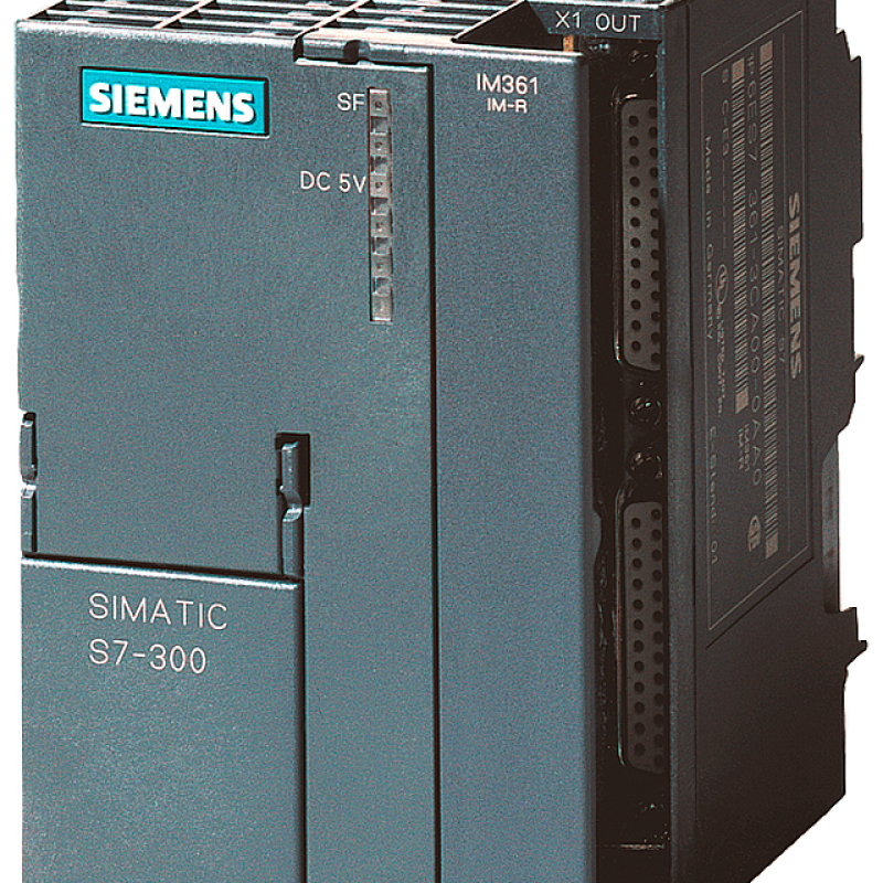 نمای نزدیک از یک دستگاه صنعتی کوچک با پس زمینه سیاه