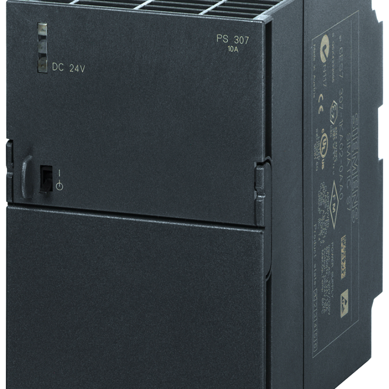 نمای نزدیک از یک منبع تغذیه مشکی با پس زمینه سفید