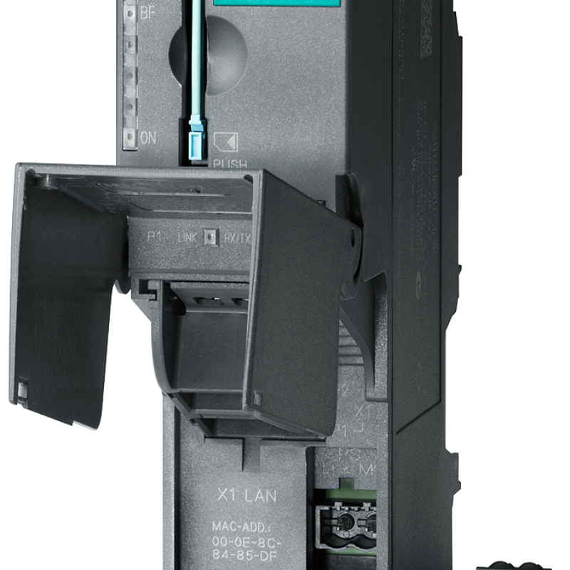 نمای نزدیک از سوئیچ روی جعبه سوئیچ با کنترل از راه دور