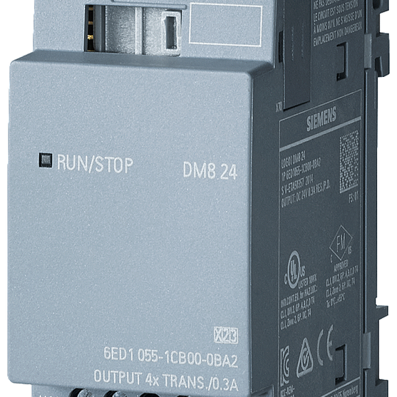 نمای نزدیک از یک سوئیچ سه فاز DIN - Stop با پس زمینه سیاه