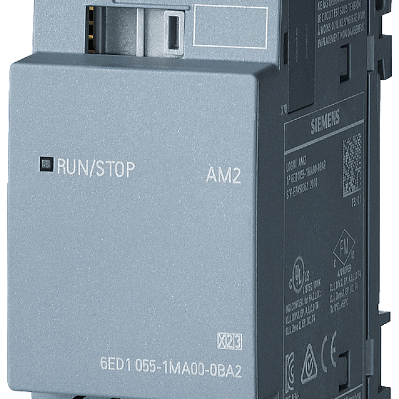 نمای نزدیک از یک دستگاه کنترل موتور سه فاز با تایمر