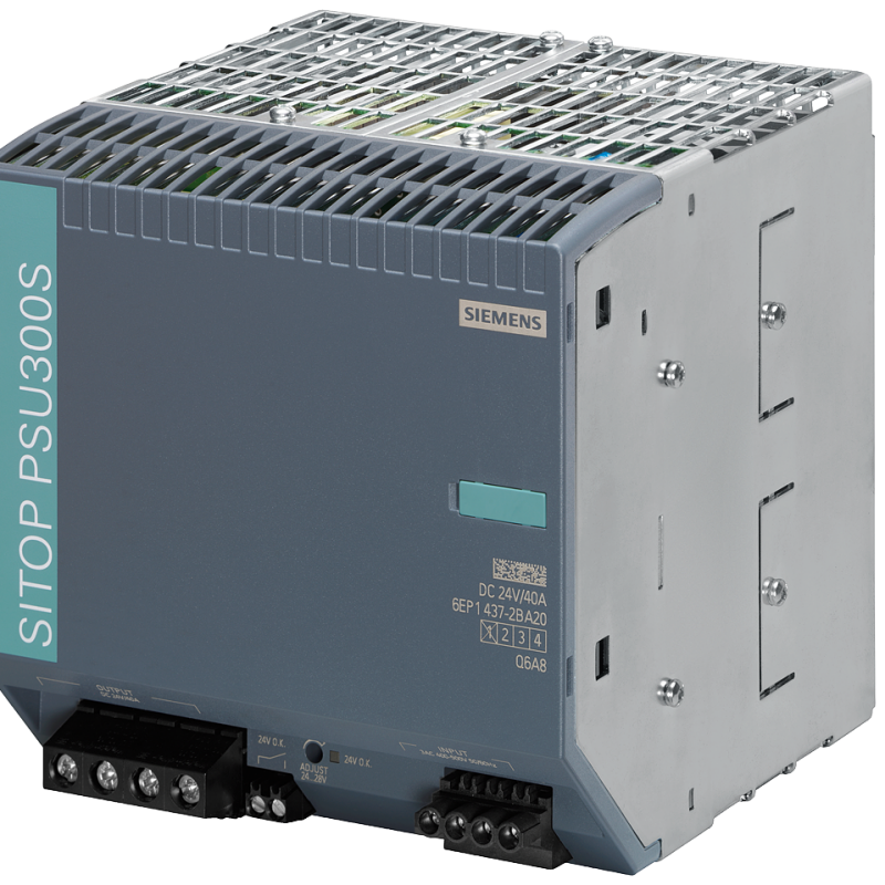 نمای نزدیک از یک واحد منبع تغذیه با پس زمینه سفید