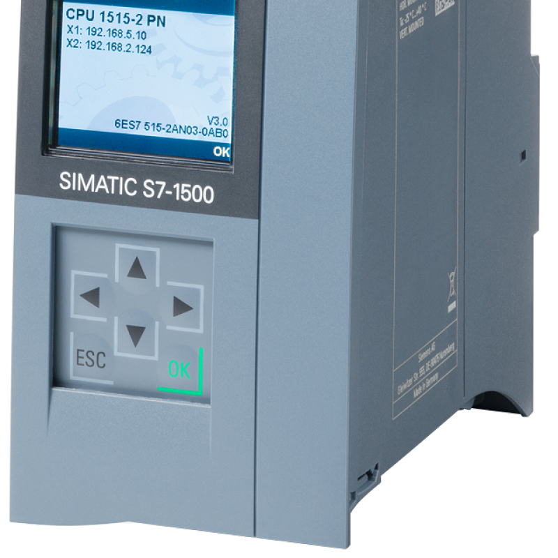 نمای نزدیک از یک کنترل پنل با نمایشگر دیجیتال