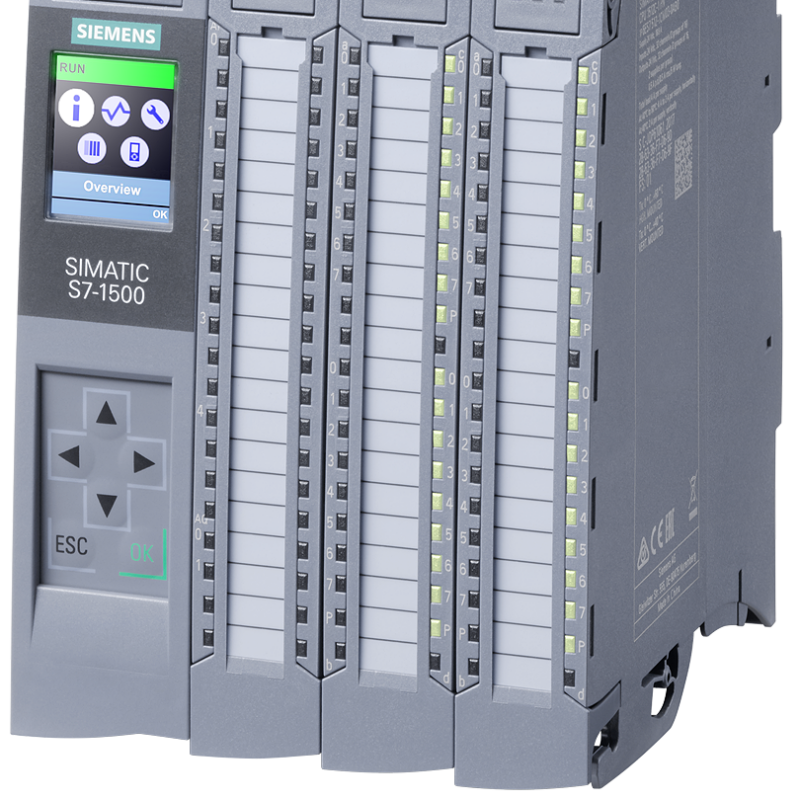 نمای نزدیک از یک کنترل پنل با تعدادی دکمه