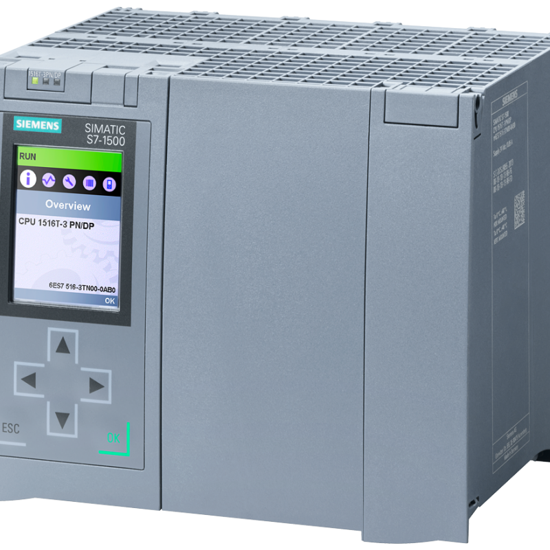 نمای نزدیک از یک کنترل پنل با یک دکمه روی آن