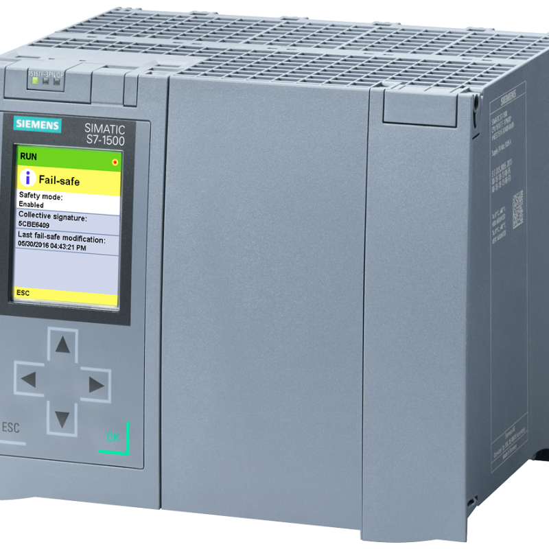 نمای نزدیک از یک کنترل پنل با یک دکمه روی آن