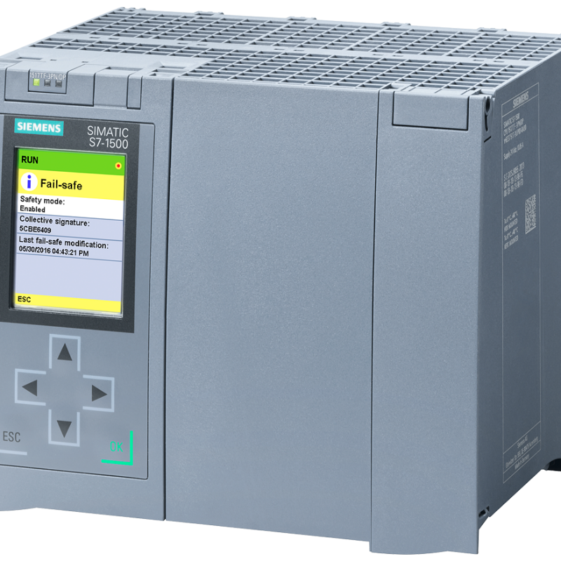 نمای نزدیک از یک کنترل پنل با یک دکمه روی آن