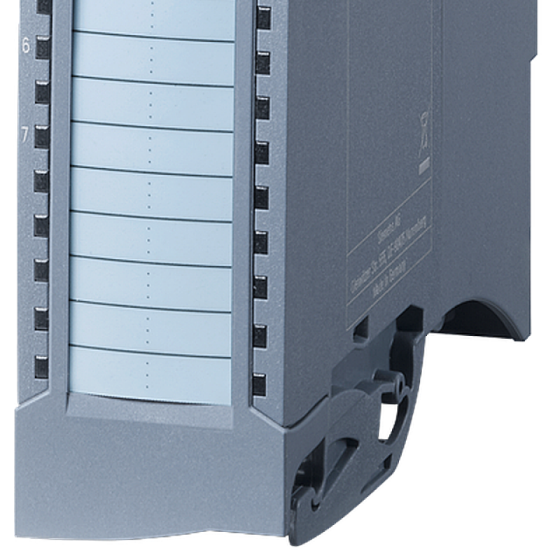 نمای نزدیک از یک دستگاه رایانه ای با صفحه آبی