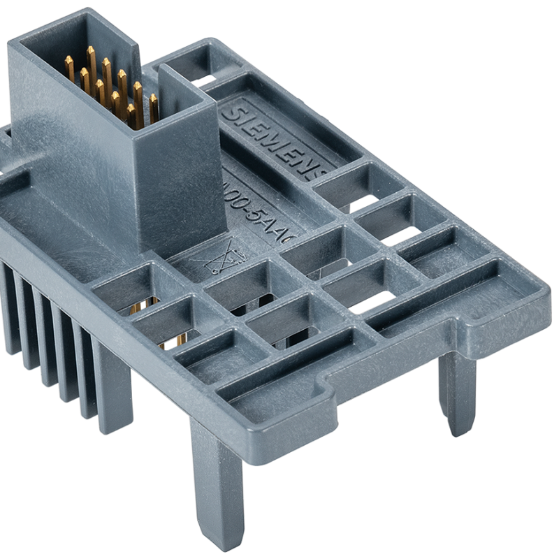 نمای نزدیک از یک ترمینال پلاستیکی خاکستری با پیچ
